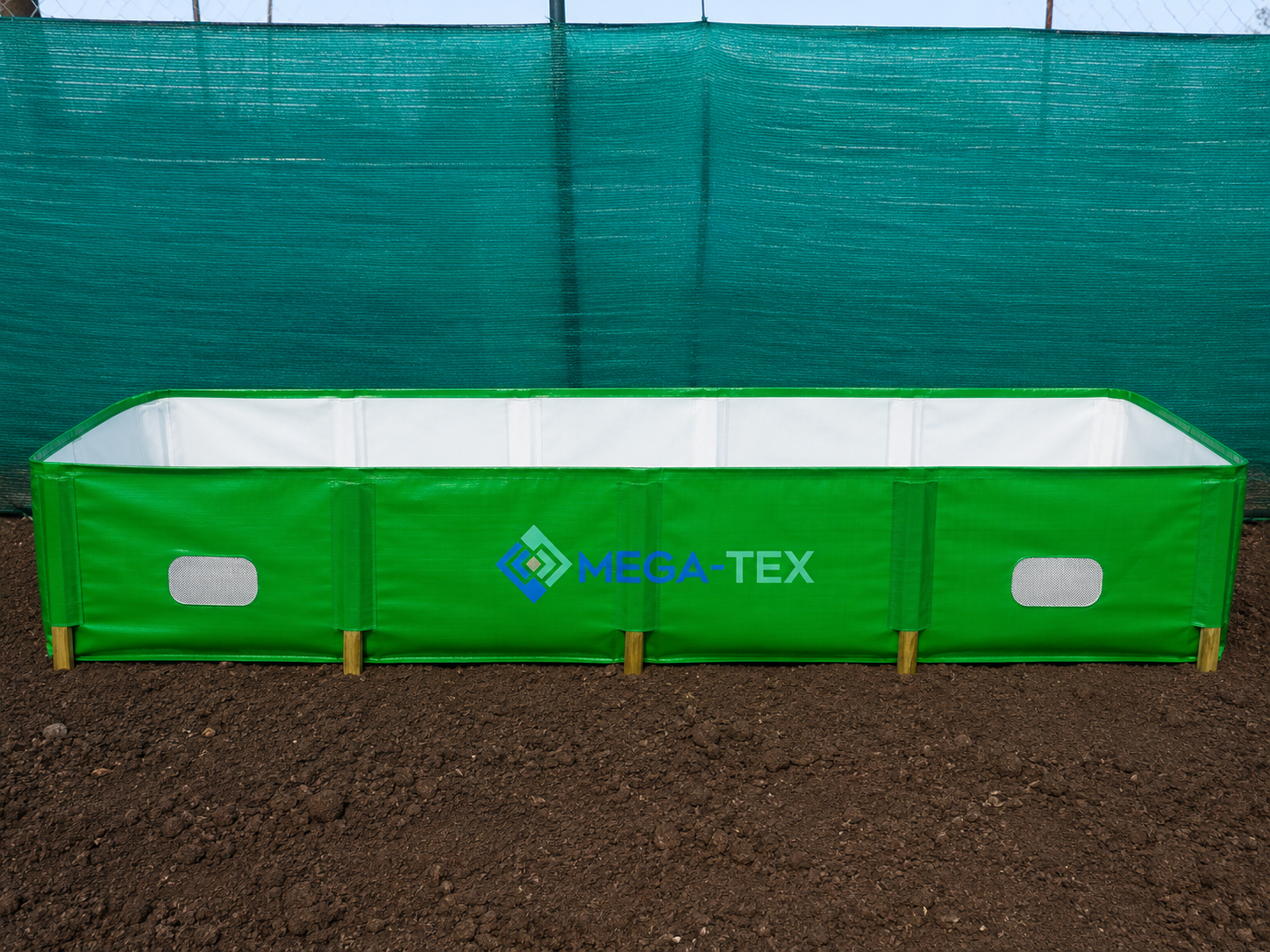 HDPE 350 GSM VERMI COMPOST MAKER BED 10X04X02 ft